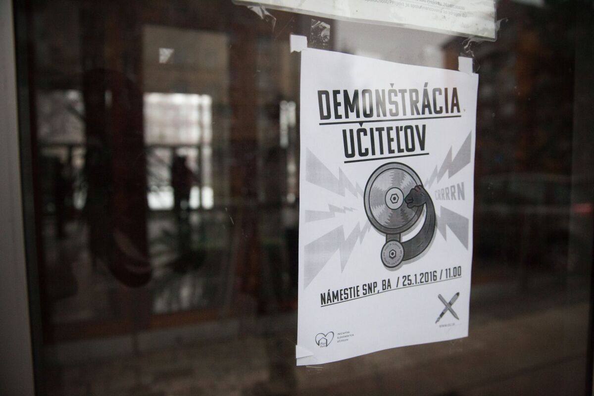 štrajk, štrajk učiteľov, škola, gymnázium Metodova