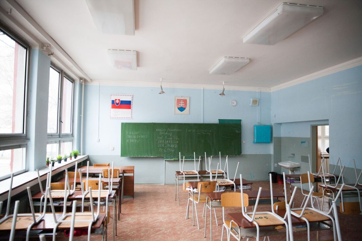 štrajk, štrajk učiteľov, škola, trieda, prázdna trieda, gymnázium metodova,