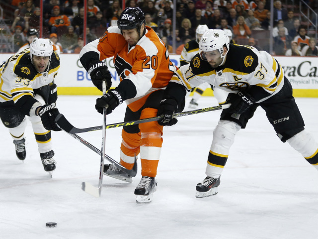 Zdeno Chára, Patrice Bergeron, R.J. Umberger