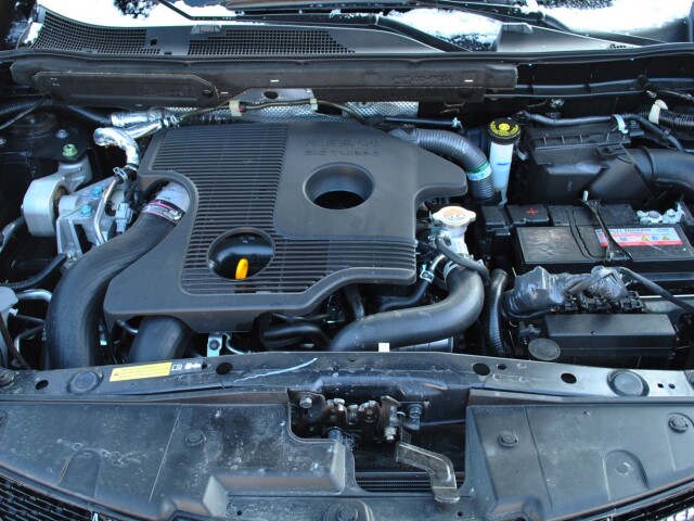 Preplňovaný motor ukrýva 218 koní.