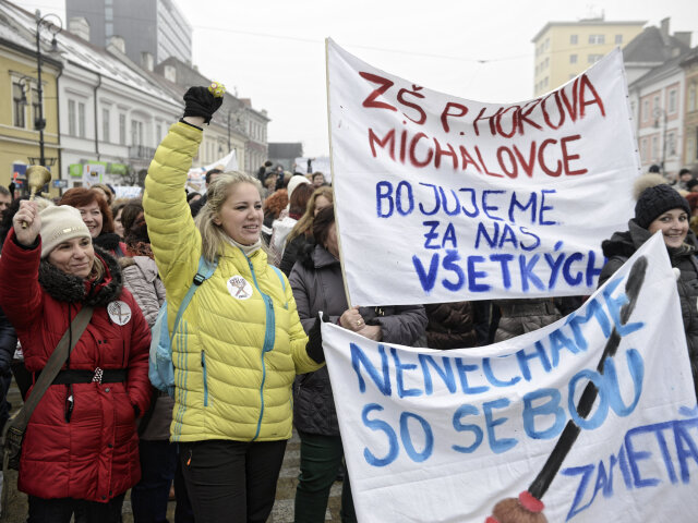 štrajk, učitelia, košice