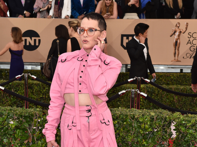 Herečka Lori Petty.