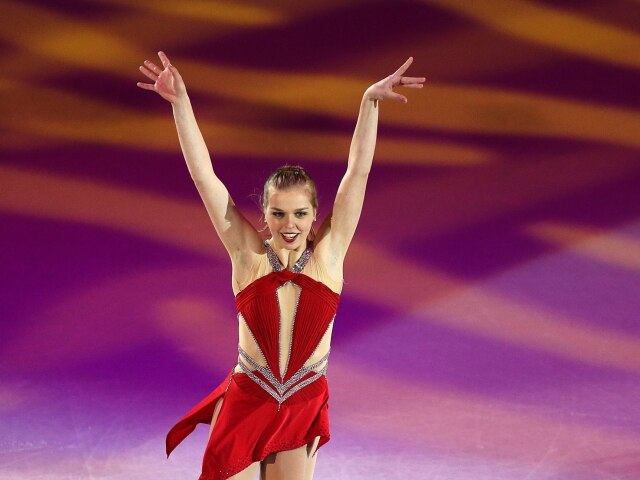 nicole rajčová, exhibícia