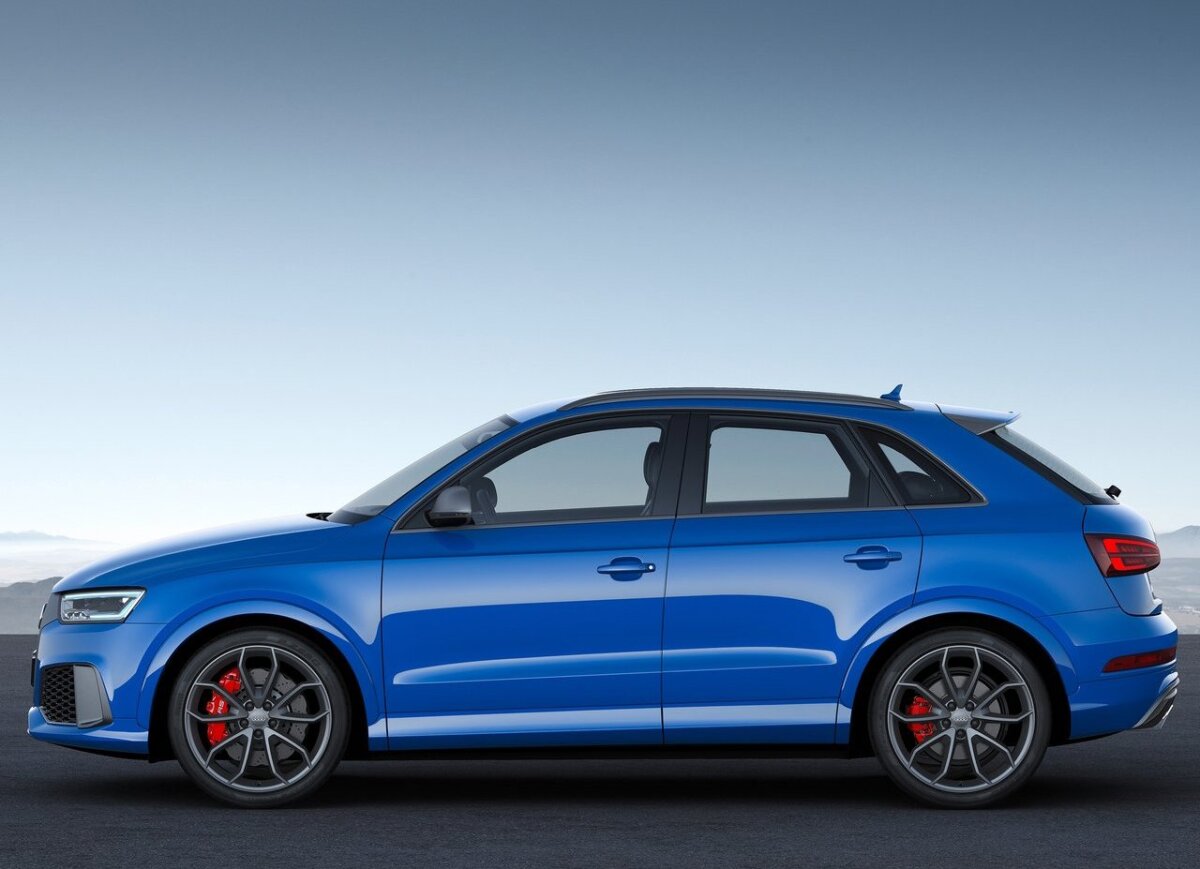 Audi RS Q3 performance - 2016