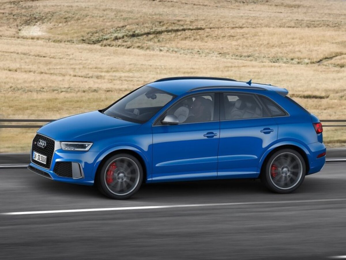 Audi RS Q3 performance - 2016