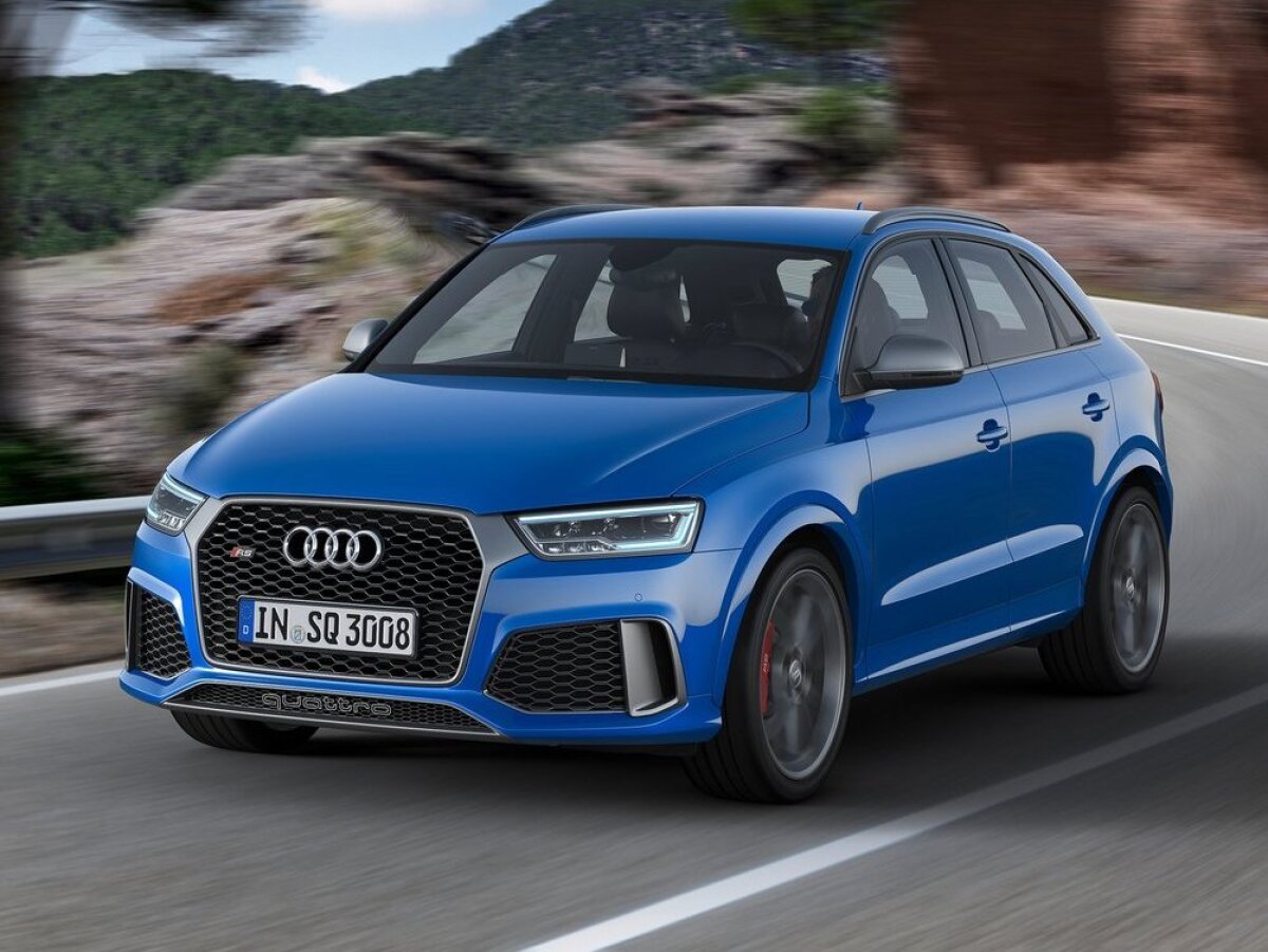 Audi RS Q3 performance - 2016