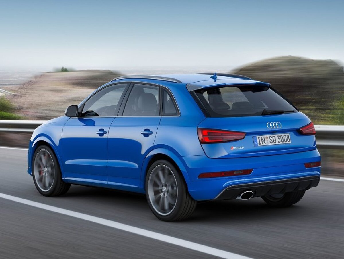 Audi RS Q3 performance - 2016