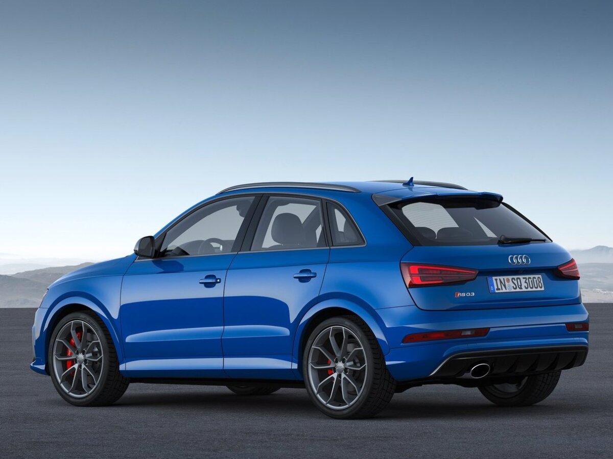 Audi RS Q3 performance - 2016