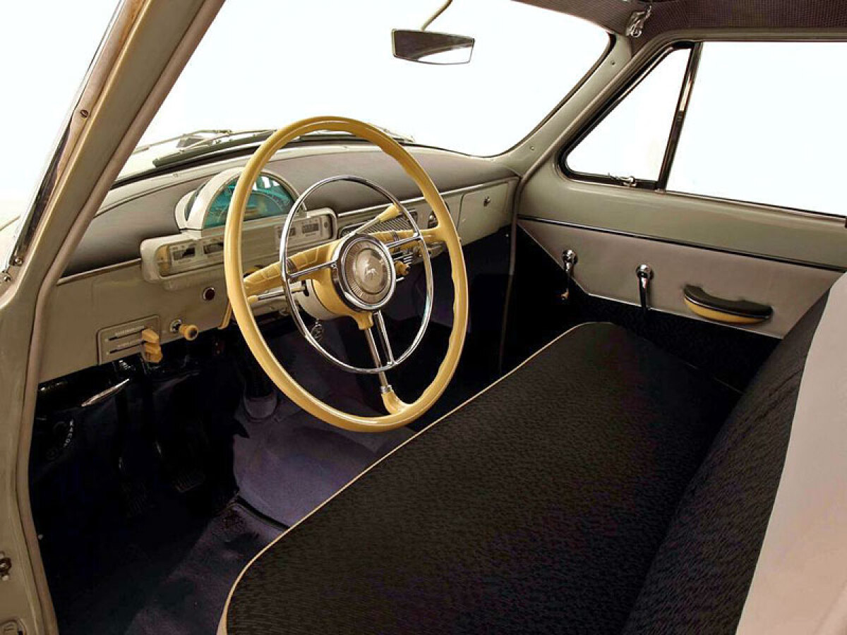 Volga GAZ-21