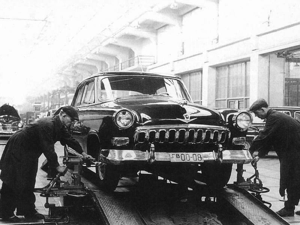 Volga GAZ-21