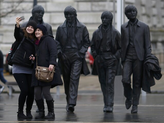 Beatles, Liverpool, Británia, fanúšikovia, selfie