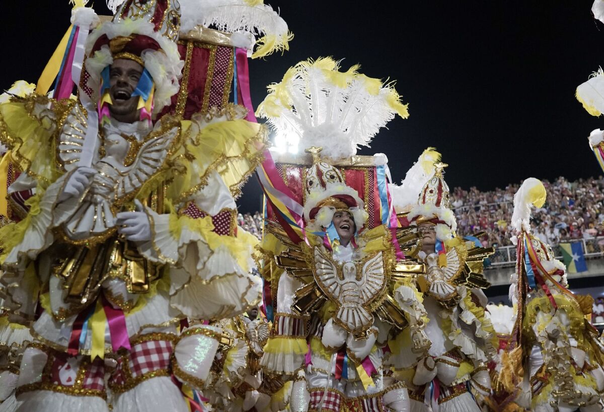 Rio de Janeiro, Brazília, karneval, tanec, samba, kostýmy