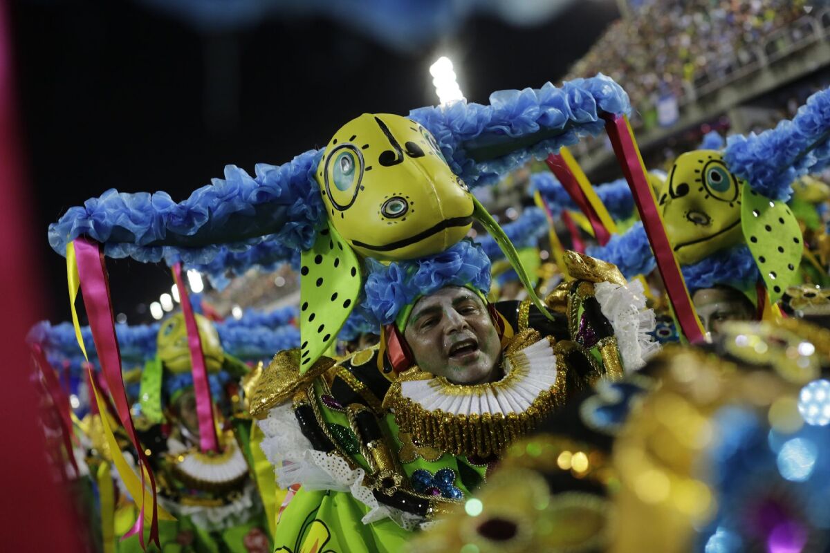 Rio de Janeiro, Brazília, karneval, tanec, samba, kostýmy