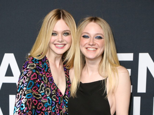 Elle Fanning (vľavo) a Dakota Fanning