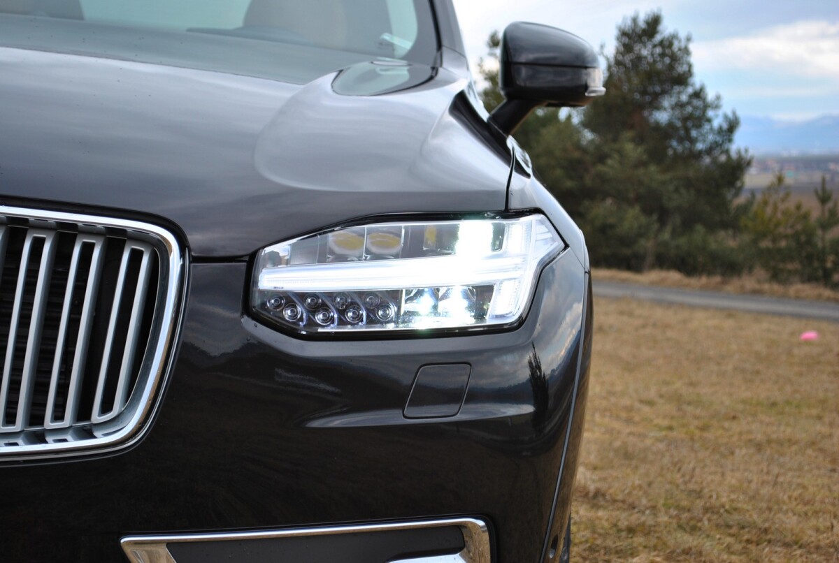 Volvo XC90