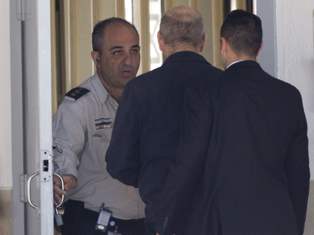 Ehud Olmert, Izrael, premiér, väzenie