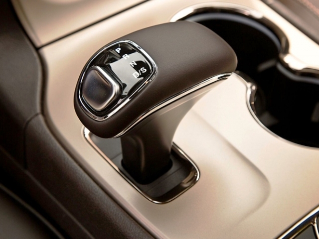 Jeep Grand Cherokee - volič automatickej prevodovky