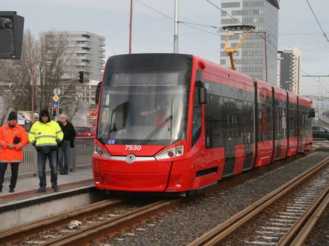 električka, petrzalka