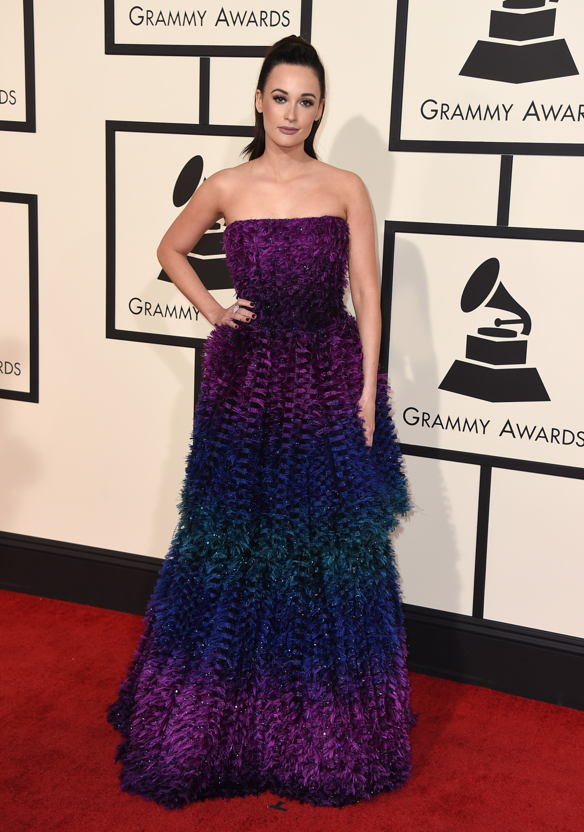 Country hviezda Kacey Musgraves v róbe Armani Privé.