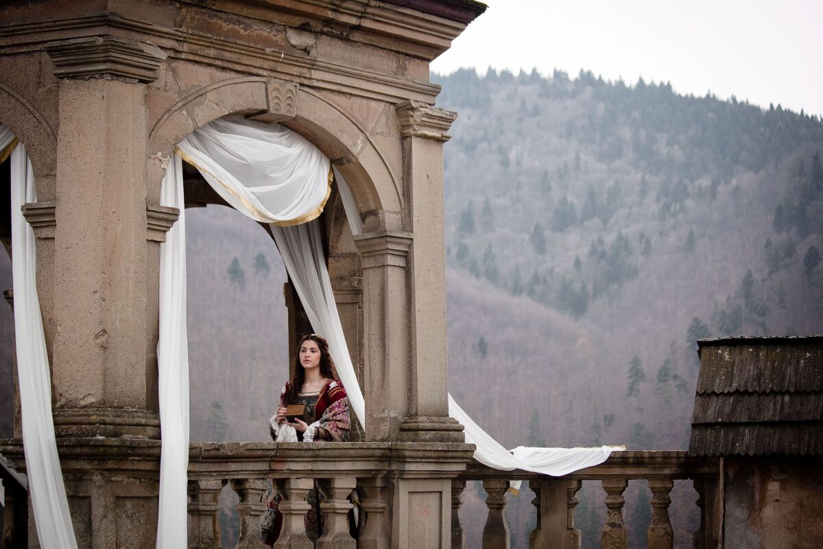 Oravský hrad, Celeste Buckingham, princezná, Láska na vlásku