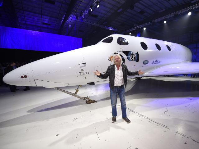 Virgin Galactic, vesmírna turistika, SpaceShipTwo, raketoplán, Richard Branson