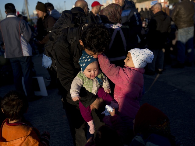 utečenci, migranti,