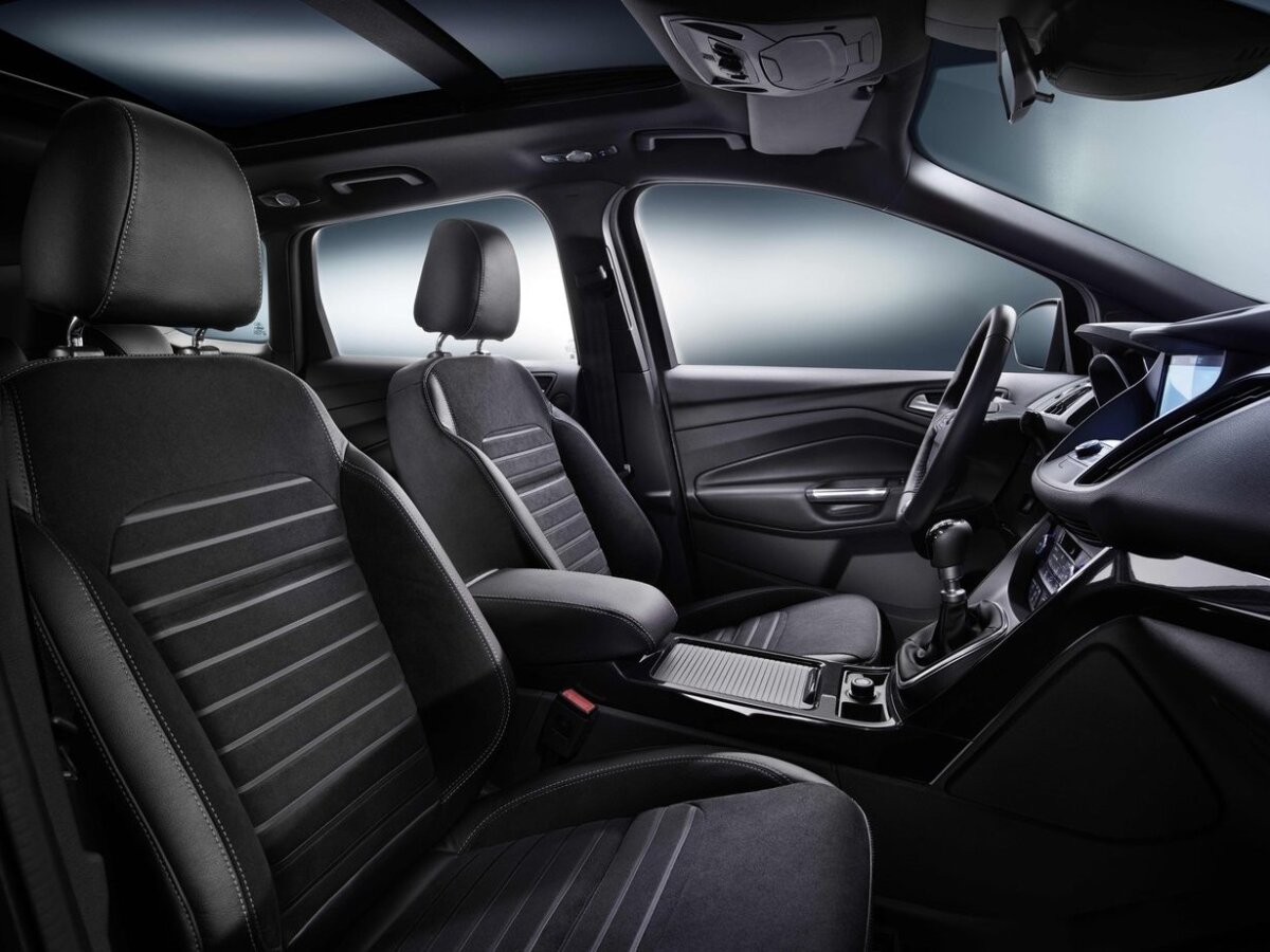 Ford Kuga - 2016