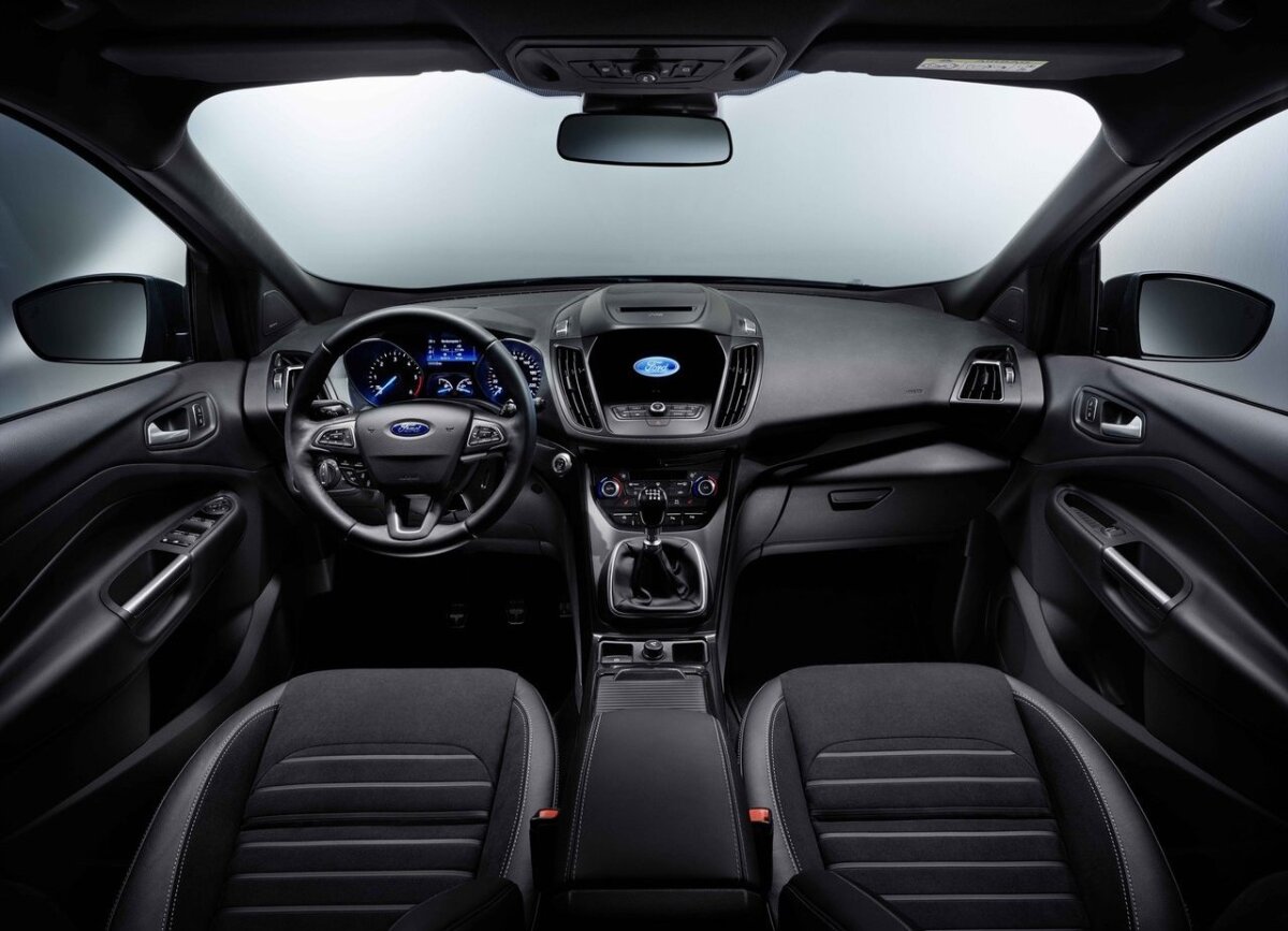 Ford Kuga - 2016