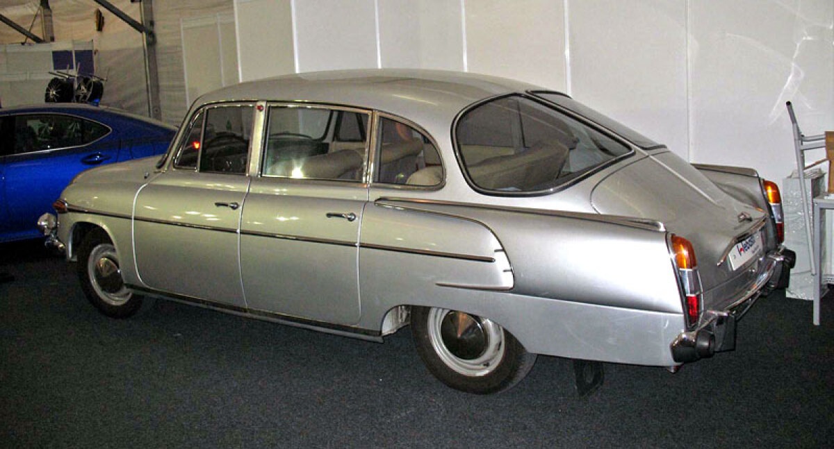tatra 603 12