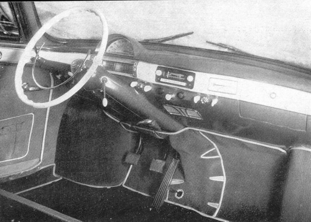 Tatra 603 interier