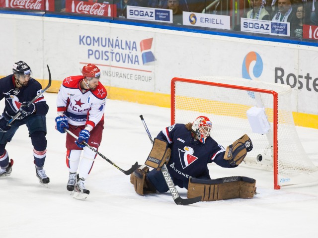 Barry Brust, Alexander Radulov