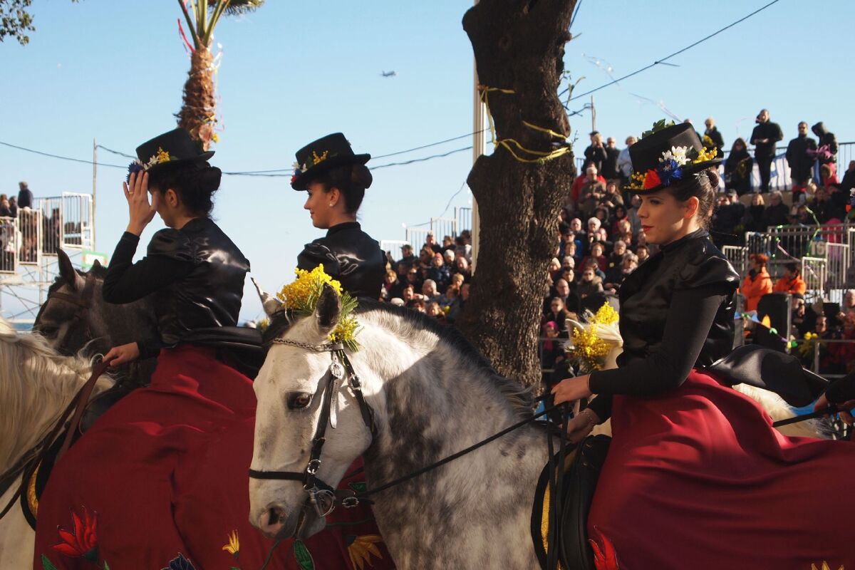Nice, festival, karneval, masky, figuríny, figúry,
