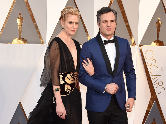 Herec Mark Ruffalo a jeho manželka Sunrise Coigney.