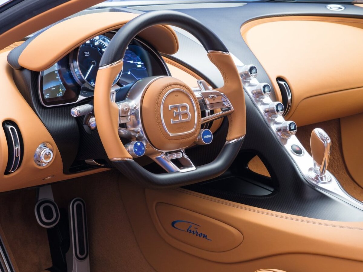 Bugatti Chiron - 2016