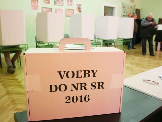 parlamentné voľby 2016, voľby, volebná urna,