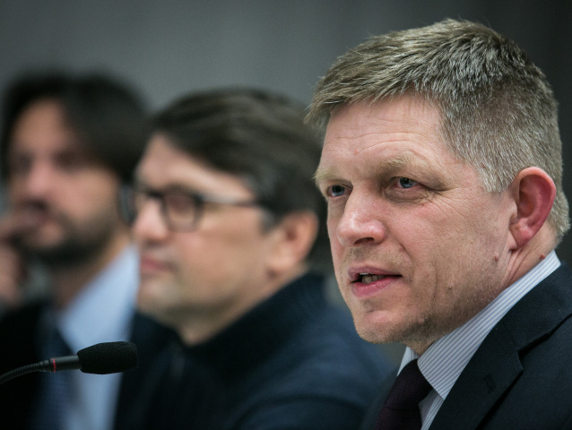 voľby 2016, Fico, Kaliňák, Maďarič, volebná noc v centrále strany SMER­-SD