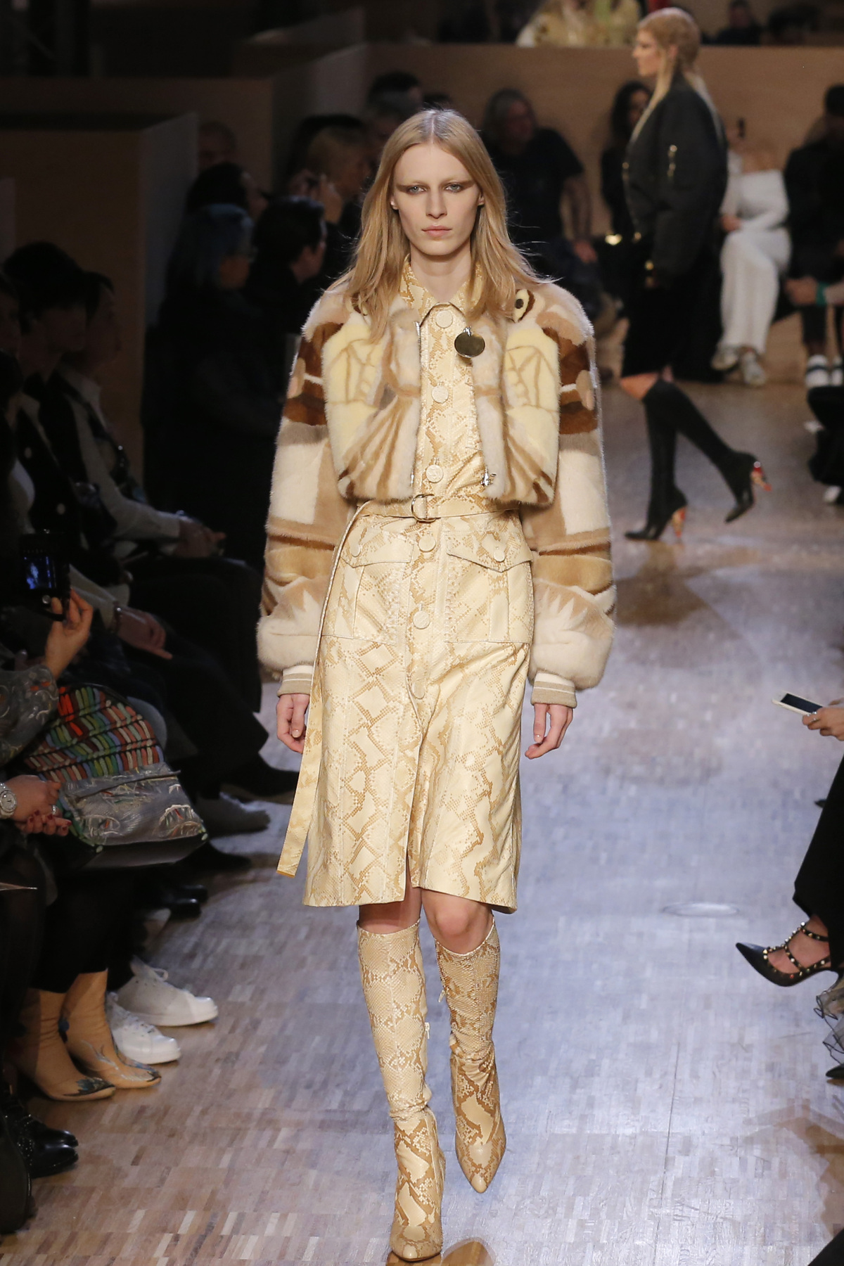 Givenchy - jeseň-zima 2016 - Paríž. 