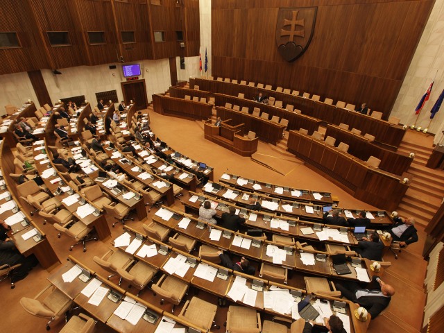 parlament, volba predsedu nku, rokovacia sala