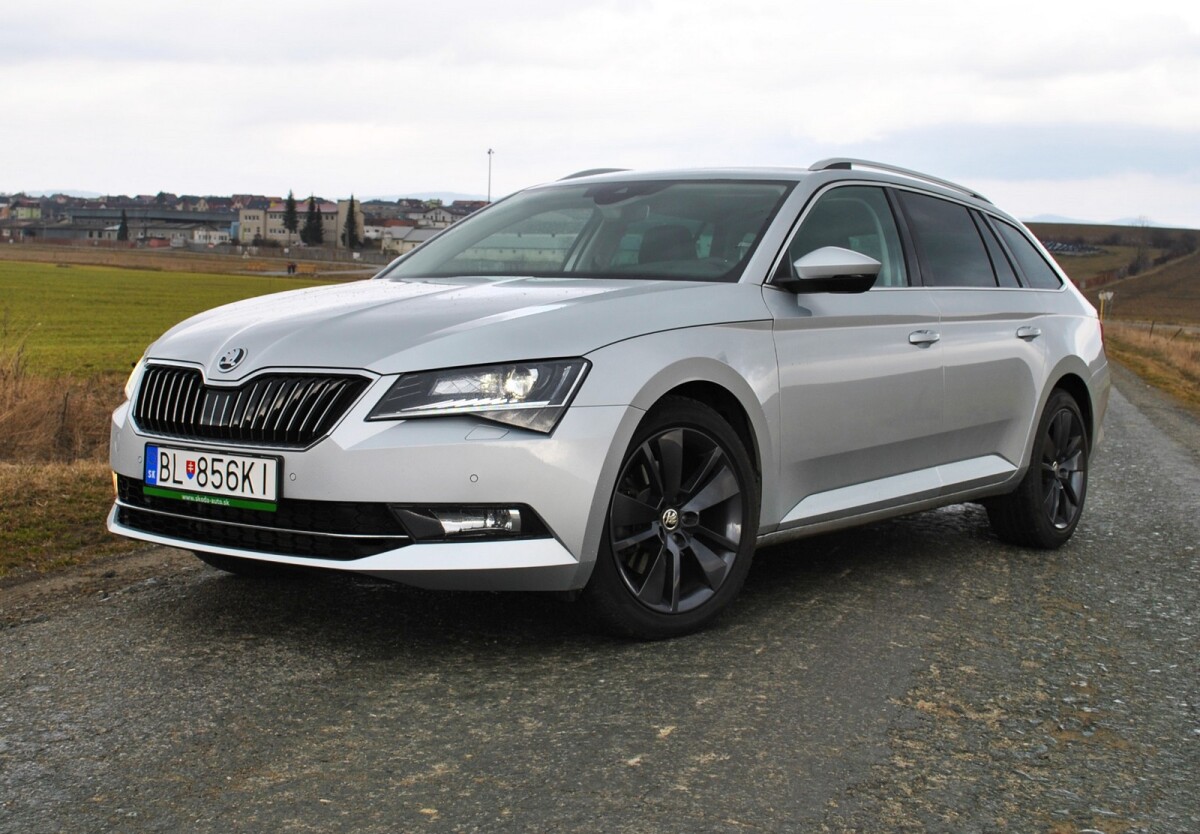 Škoda Superb Combi