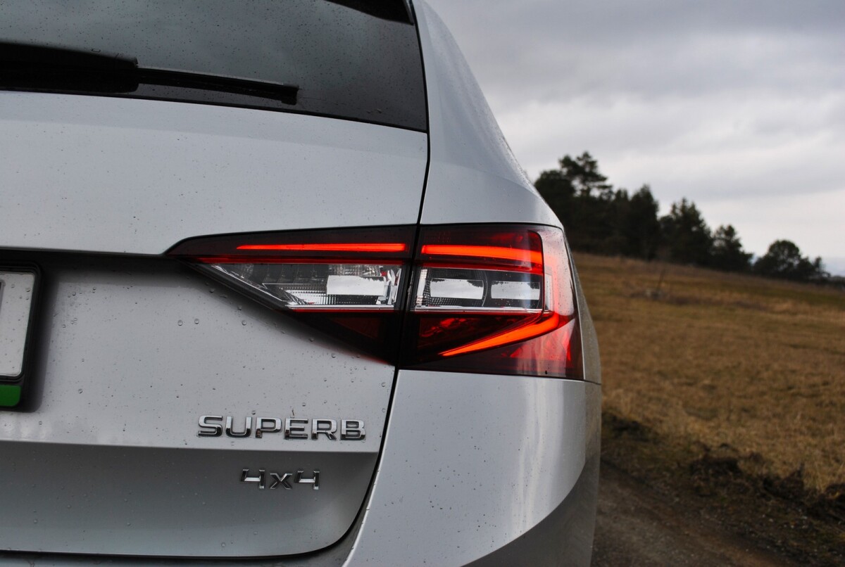 Škoda Superb Combi