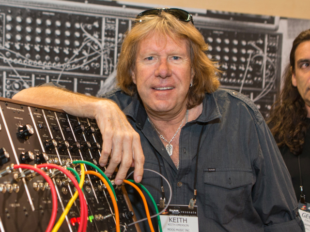 Keith Emerson spáchal samovraždu.