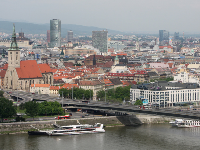 dom, byt, centrum, bratislava, svateho martina, katedrala