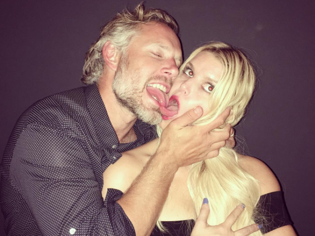 Manželský pár Jessica Simpson a Eric Johnson. 