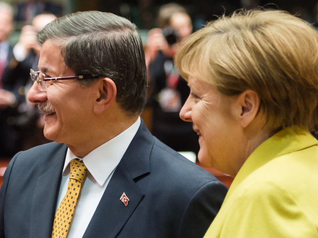 Ahmet Davutoglu, Angela Merkelová