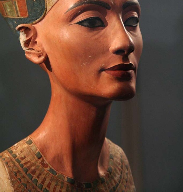 Busta Nefertiti
