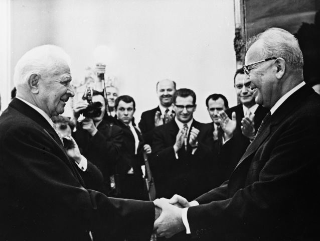 Gustáv Husák, Ludvík Svoboda