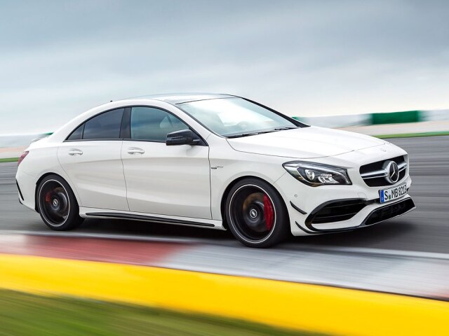 Mercedes-Benz CLA - 2015