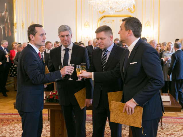 vláda, pospis koaličnej zmluvy,