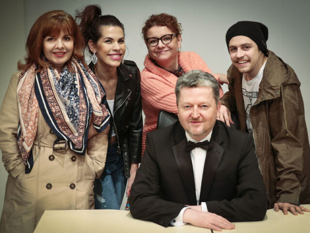 Herecké obsadenie inscenácie Lož má krásne nohy.