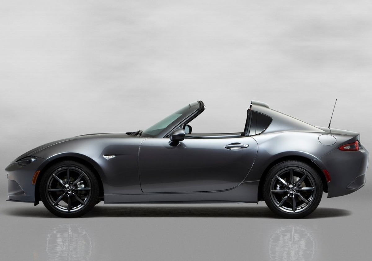 Mazda-MX-5 RF 2017 1024x768 wallpaper 03